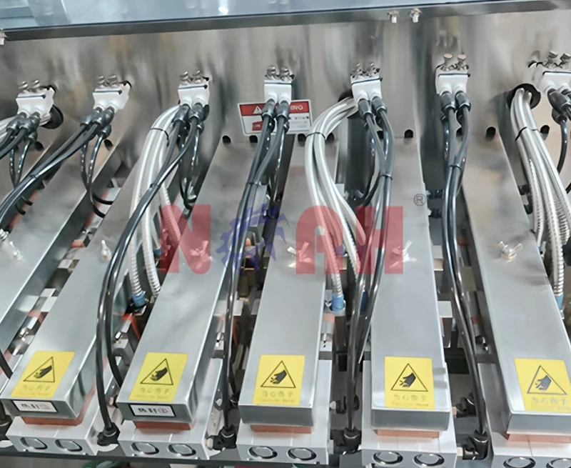 Verpackungsmaschine f&uuml;r Fl&uuml;ssigkeitsbeutel der LGL-Serie